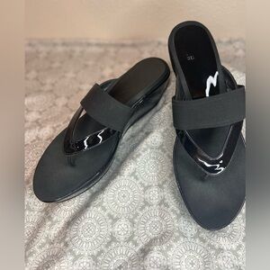 Stuart Weitzman~Black Patent Leather Thong Wedge Sandal~Matte Over Strap~Size 9